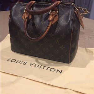 Louis Vuitton Speedy 25